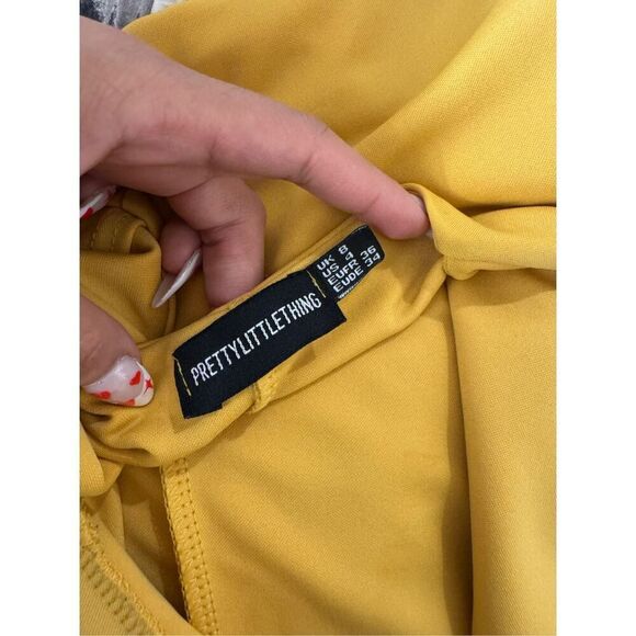 Pretty little thing yellow cape blazer size 4 - Picture 6 of 9
